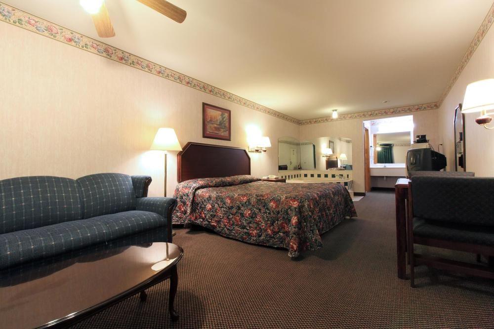 Brentwoodinn&Suites גלן אלן מראה חיצוני תמונה