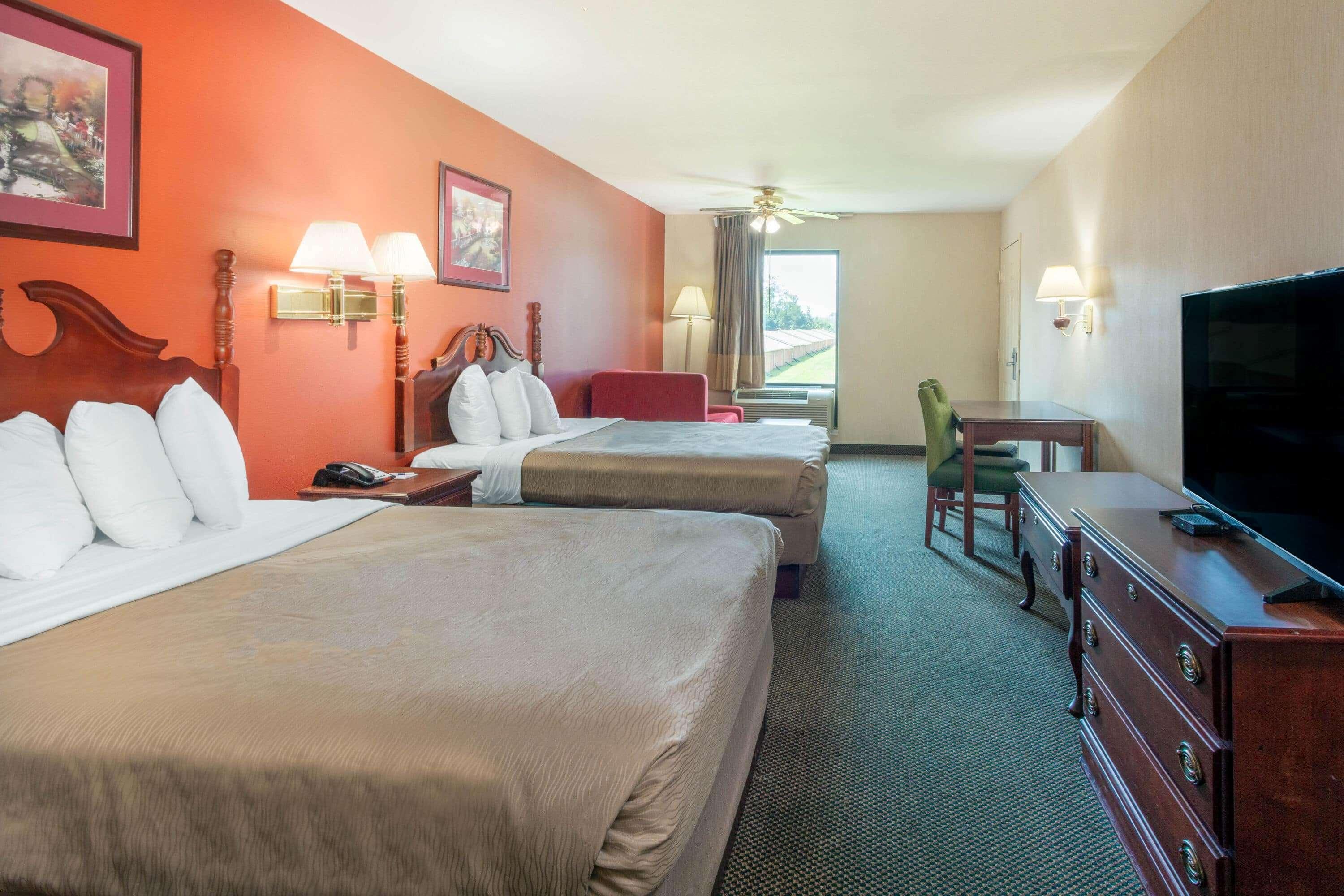 Brentwoodinn&Suites גלן אלן מראה חיצוני תמונה