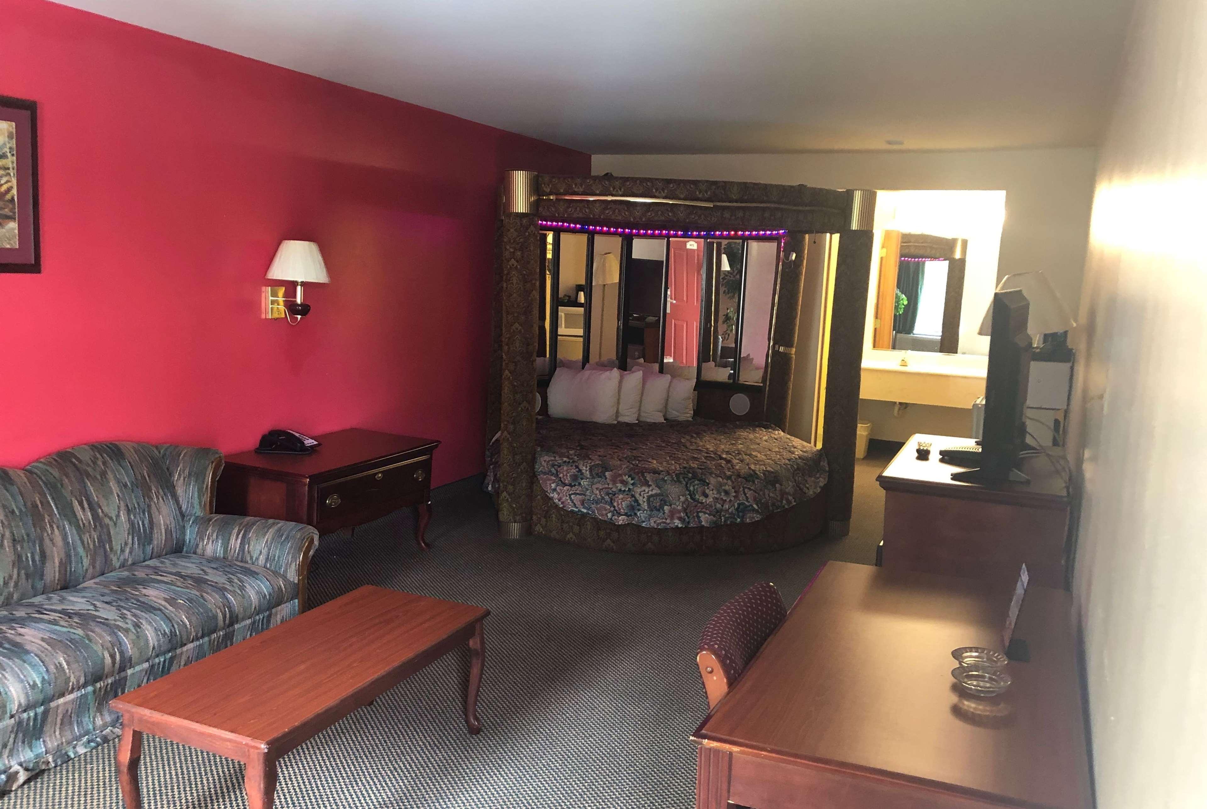 Brentwoodinn&Suites גלן אלן מראה חיצוני תמונה