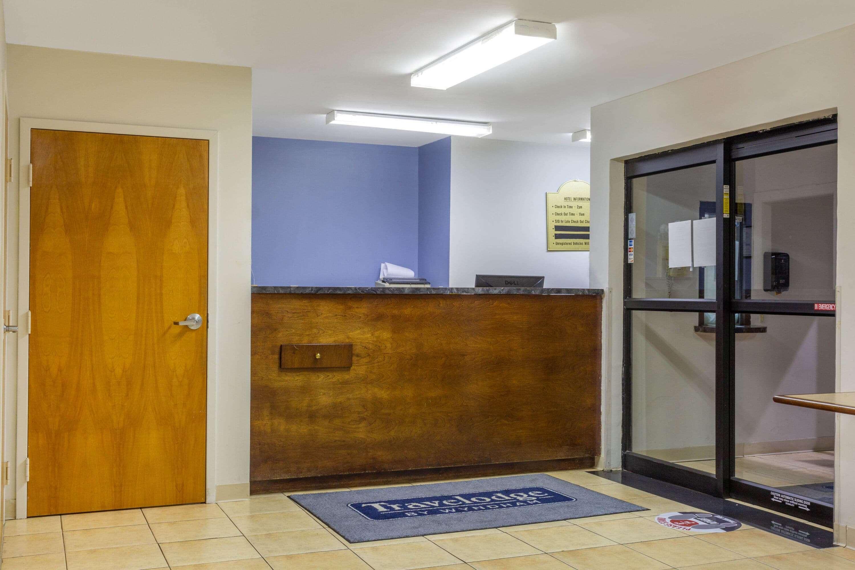Brentwoodinn&Suites גלן אלן מראה חיצוני תמונה